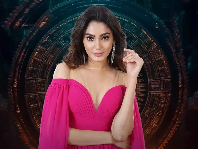 Sana Makbul Khan in Bigg Boss OTT 3